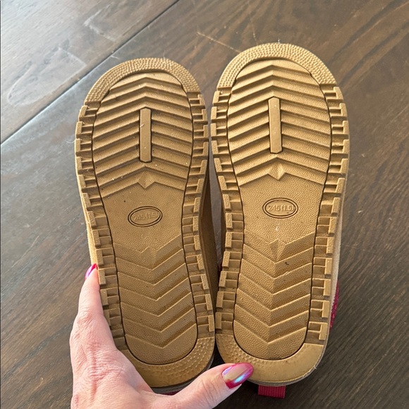 Tan Suede Slippers with Red Trim - Picture 4 of 5